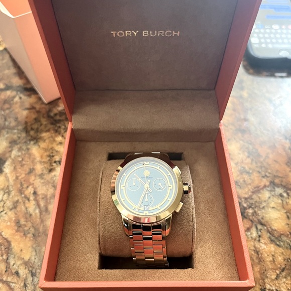 Tory Burch watch - Picture 1 of 3